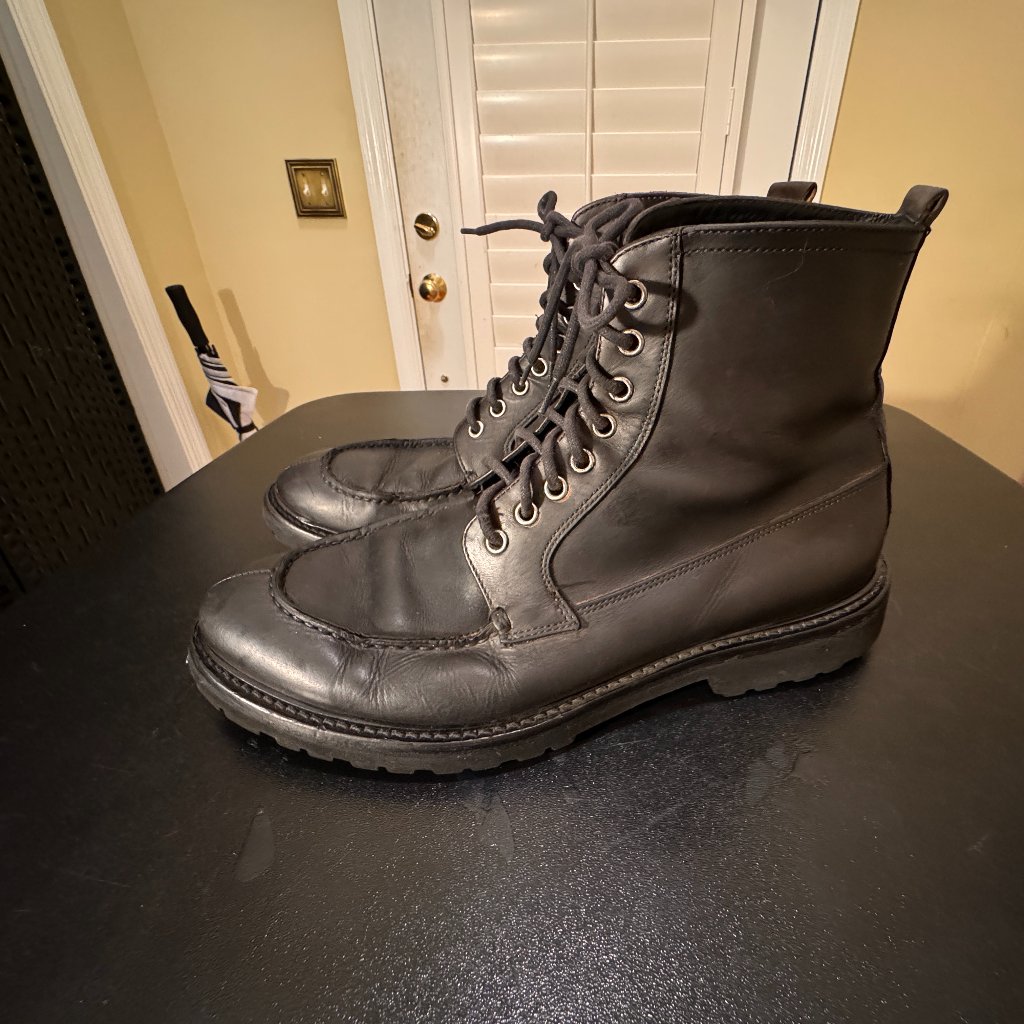 Bergdorf Goodman Eur 41 Black Leather Laceup Boot Made In Italy — image 3 of 8